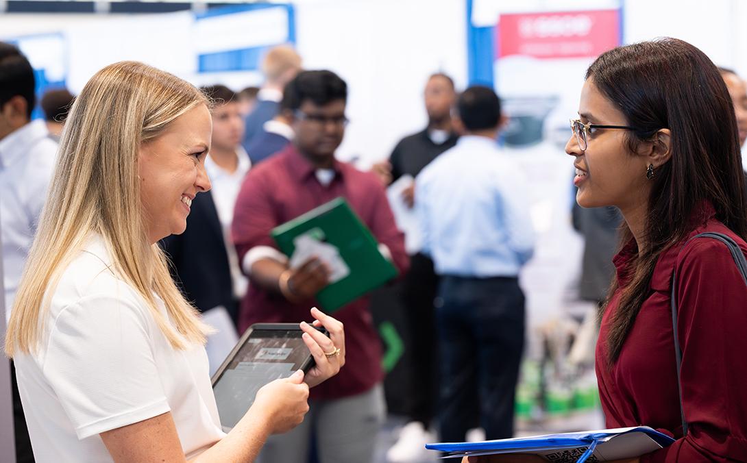 Students attend 2024 Fall All-Majors Career Fair.